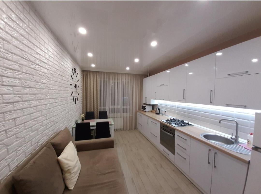 לוצק Vip Apartments מראה חיצוני תמונה